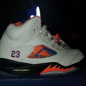Air Jordan 5 - International Flight